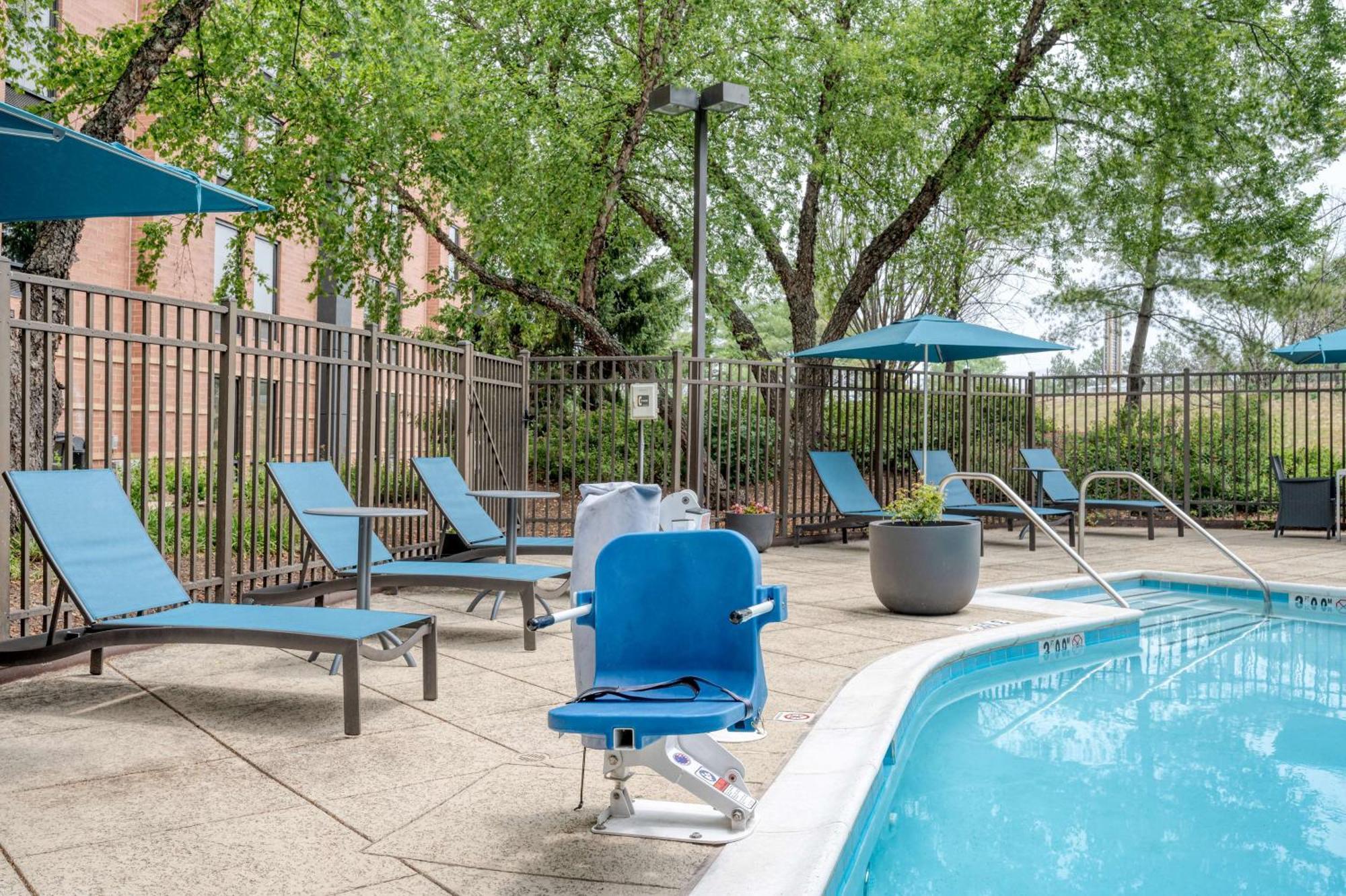 Hampton Inn Baltimore/White Marsh Exteriör bild
