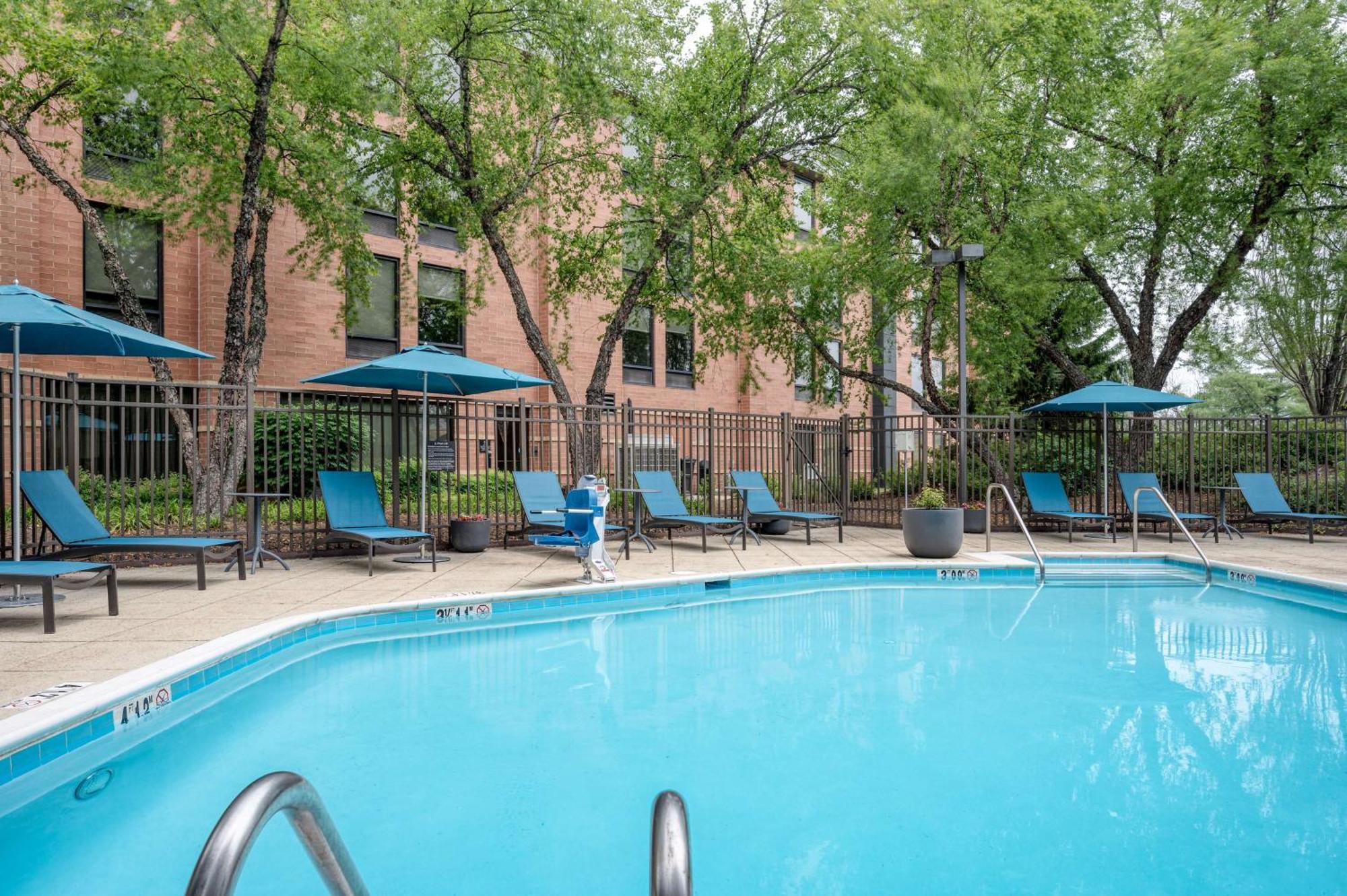 Hampton Inn Baltimore/White Marsh Exteriör bild